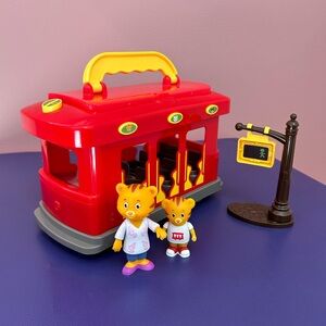 Daniel Tiger Electronic Trolley with Cartoon Figures